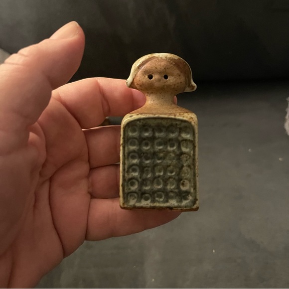 Vintage Lisa Larson Salt and pepper shakers - Picture 8 of 11